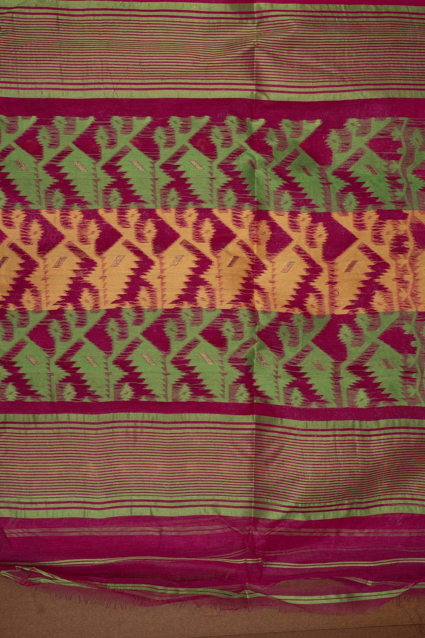 DHA025
