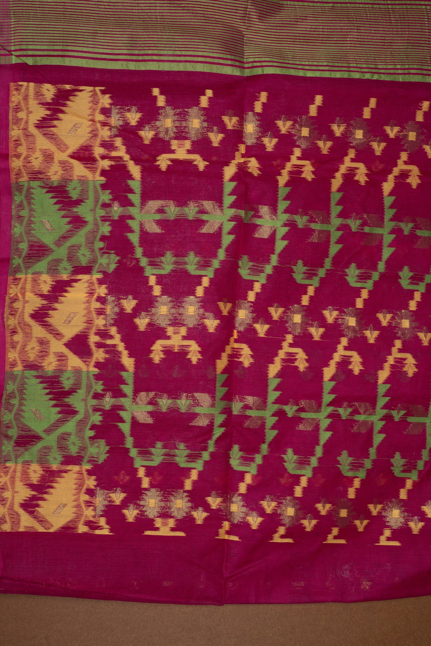 DHA025